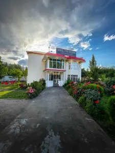 Hill icon Resort & Restaurant - 卡尔吉尔