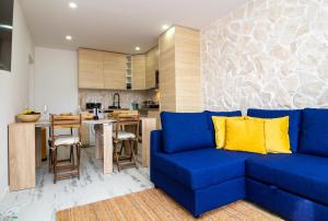 Amelie Old Town Apartment