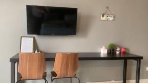 Studio Room 3 Pax at Aeropod Near KKCity Airport and Tg Aru Beach