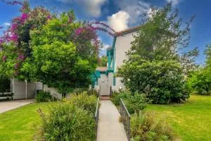 Beautiful Spanish Home with Pool Beverly Hills Adj - 比弗利山庄