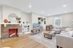 Historic family getaway mins from downtown - Mountain Brook