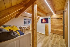 Urlas Apartments, 80m from ski slope, Dog friendly