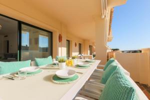 Modern 2-bed apt Capanes del Golf