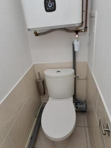 T2 4 Personnes Entièrement Rénové Narbonne Plage Front de Mer avec Parking Privatif, Climatisation, et Machine à laver séchante