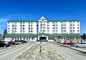 Divya Sutra Plaza and Conference Centre Calgary Airport