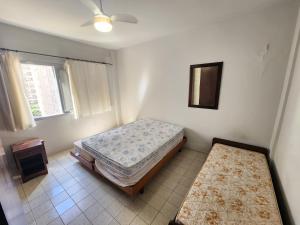 Pitangueiras 2 quartos na rua Mexico, 50 m do mar 1 vaga