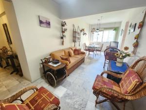 Pitangueiras 2 quartos na rua Mexico, 50 m do mar 1 vaga