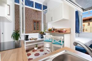 Sorrento Shine House