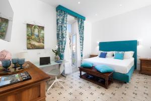 Sorrento Shine House