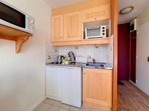 Studio Lumineux au Pied des Pistes avec Balcon – 3 Pers. - FR-1-344-1056