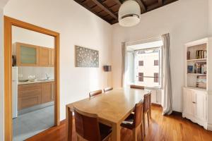 Farnese Apartment 1870