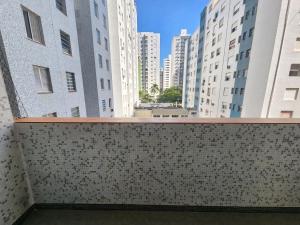 Frente ao mar e shopping La Plage, 2 quartos sacada , 1 vaga de garagem