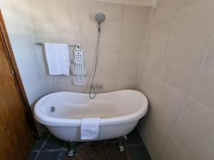 Impeccable 3-Bed Villa in Nicosia