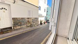 Salty Breeze Apartment in center of Alcalá