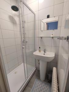 Hotels Hotel Le Bon Moine : photos des chambres