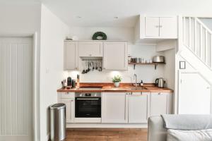 Cotswold Luxury Coach House - ideal for couples, w EV charging