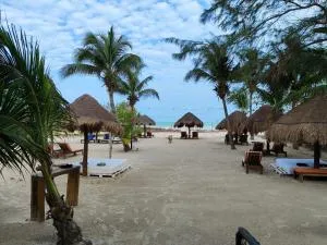 Holbox by Xaloc - Остров Хольбош