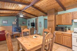 Roadrunner - Cozy Cabin - Whirlpool and Hot Tub - 3hvězdičkové hotely ve městě Ruidoso