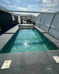 Appartements Roof top piscine chauffee 7 pers wifi : photos des chambres