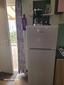 Campings MOBIL HOME 4 a 6 PERS Le Canet en Roussillon : photos des chambres