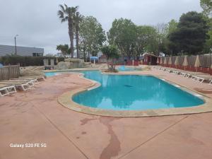 Campings MOBIL HOME 4 a 6 PERS Le Canet en Roussillon : photos des chambres