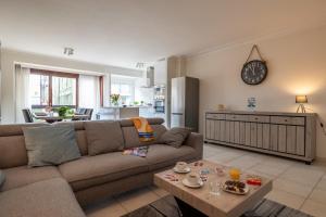 obrázek - WeLoveOostende - Newly renovated large apartment 150m from the beach - Including bed sheets and final clea-ning