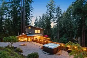 Redwood Oasis - Eco-luxury cabin with hot tub in the Santa Cruz Mountains - Felton