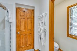 Chicago Creek B and B 1 Mi to Mt Blue Sky!