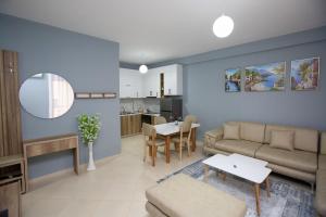 Apartment Lion Fountain 1