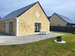 Maisons de vacances L-Aloe, une jolie maison de bord de mer : photos des chambres
