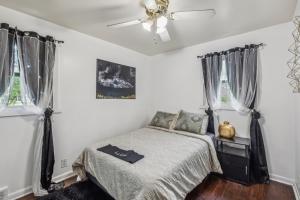 Queen G2 Mansion home