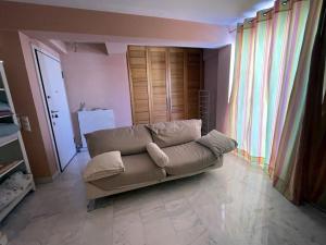 Lovely Maisonette & Parking