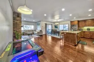 Tahoe Woods 501 - Location Spacious Walk to Beach - كارسون سيتي