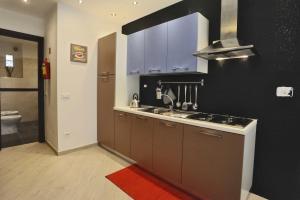 Kings Of Rome Apartments