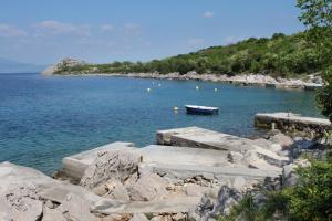 Apartments with parking space Omisalj, Krk - 22981