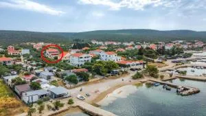 Apartments by the sea Sveti Petar, Biograd - 23091 - Krmčina