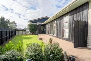 Foley Retreat - Dairy Flat