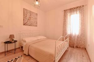Apartments by the sea Sveti Petar, Biograd - 23091