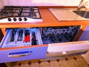 Bright apartment with private garden-Beahost