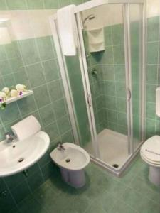 Bright apartment with private garden-Beahost