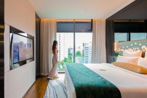 PREMIER SUITE WITH 1 KING BED (Premier Suite with 1 King Bed)