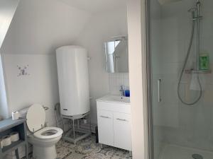 Maisons de vacances Le Pavillon de l-Abeaupiniere : photos des chambres