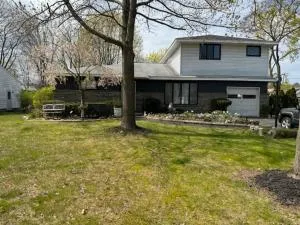 Tumbaros - Castleton-on-Hudson