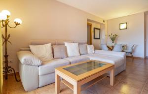 Awesome Apartment In Roquetas De Mar