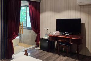 Phòng Đôi Loại Sang (Deluxe Double Room)