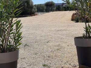 Maisons de vacances Mobil-Home Caves, 3 pieces, 4 personnes - FR-1-783-37 : photos des chambres