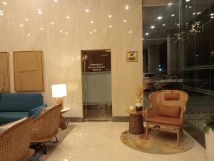 Suite by Xavie The Verdin by MAPLE Grove