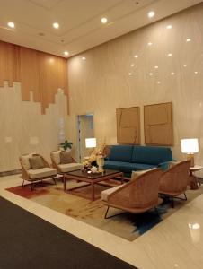 Suite by Xavie The Verdin by MAPLE Grove