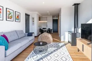 Riverside Lodge - Luxury Two Bedroom Townhouse - Lago Hawea