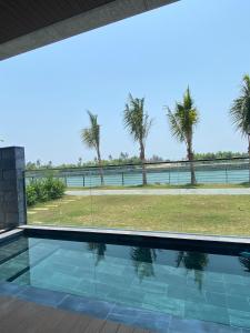LUXURY VILLA with 5 BEDROOMS RIVER VIEW